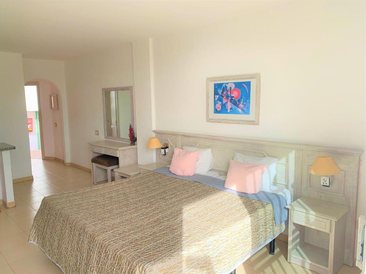 Ocean Breeze And Seaview Resort Costa Adeje  Exteriör bild