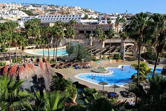 Ocean Breeze And Seaview Resort Costa Adeje  Exteriör bild